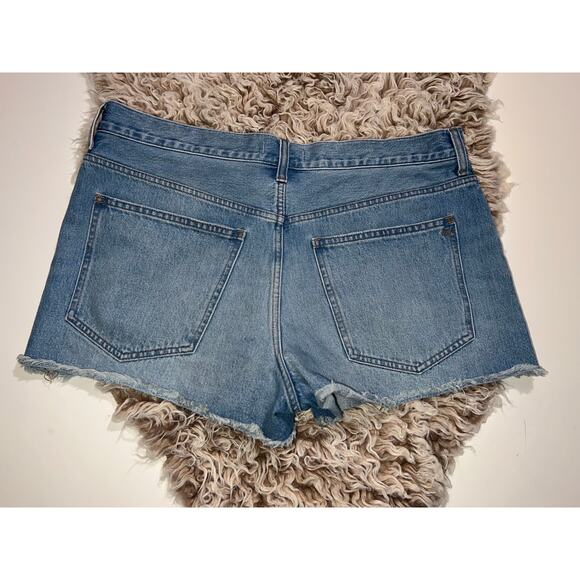 Madewell women’s relax denim shorts - Picture 4 of 14